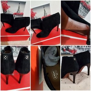 COACH DOVELYN KID BLACK SUEDE ANKLE WOMEN'S BOOTS-Q3016-A1969- Sze-5.5B